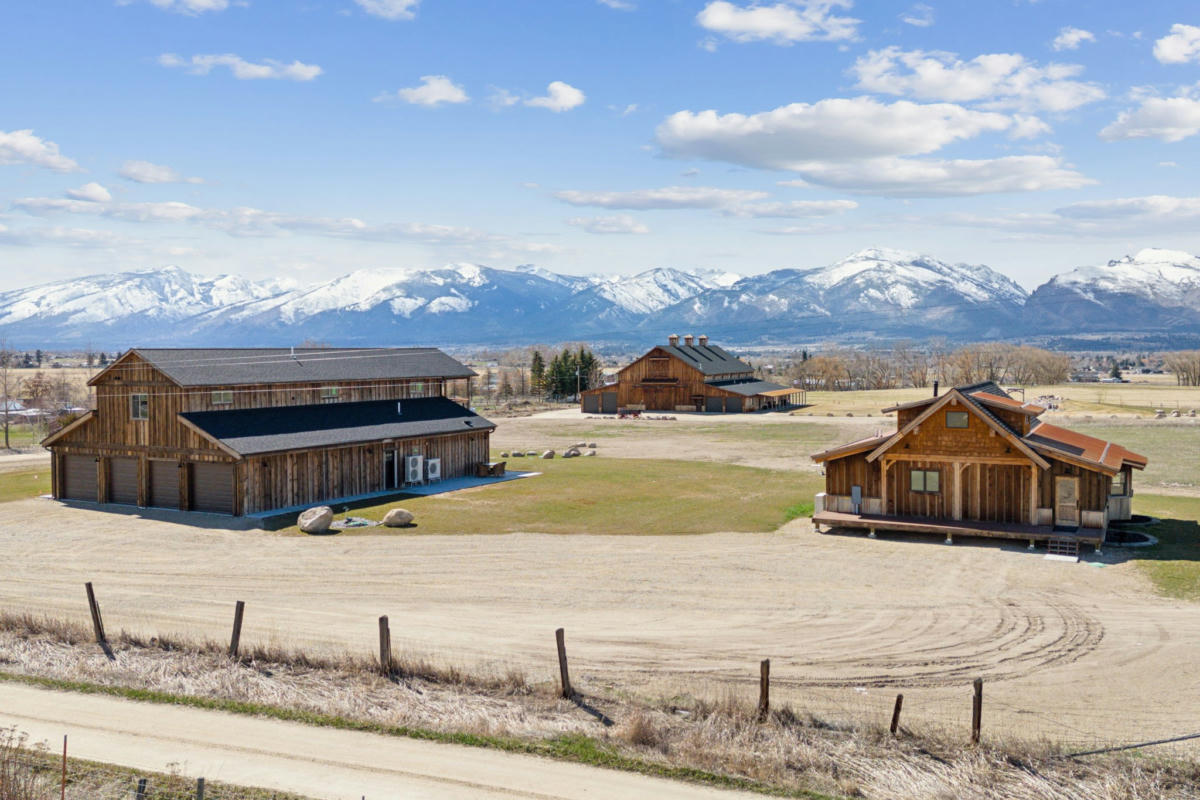 1155 HOOTEN TRL, CORVALLIS, MT 59828, photo 1 of 121