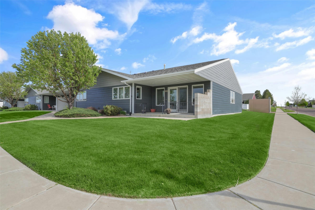 200 36TH AVE NE, GREAT FALLS, MT 59404, photo 1 of 29