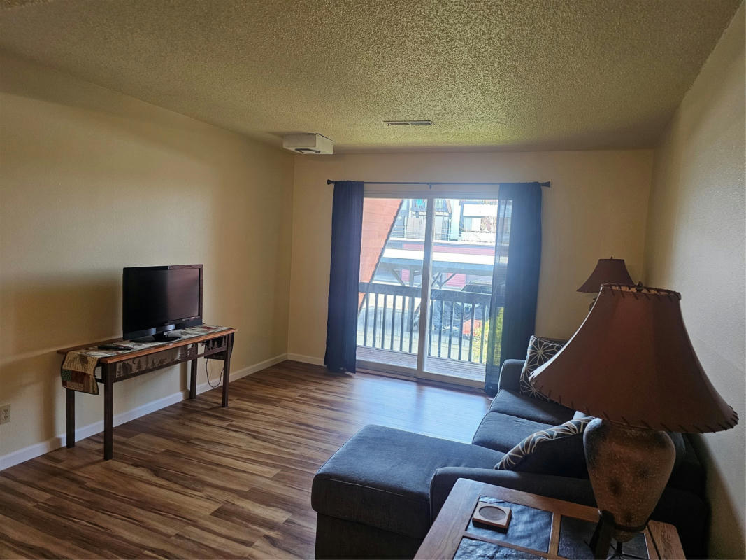 228 13TH AVE S APT 8, GREAT FALLS, MT 59405, photo 1 of 30