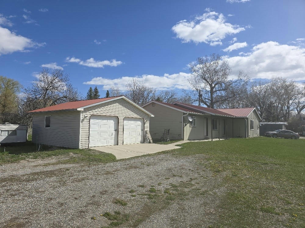 719 10TH AVE NW, CHOTEAU, MT 59422, photo 1 of 18