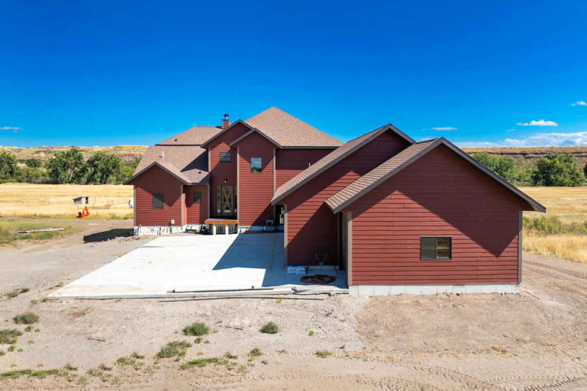 227 RUSSELL RANCH LN, GREAT FALLS, MT 59405, photo 1 of 87